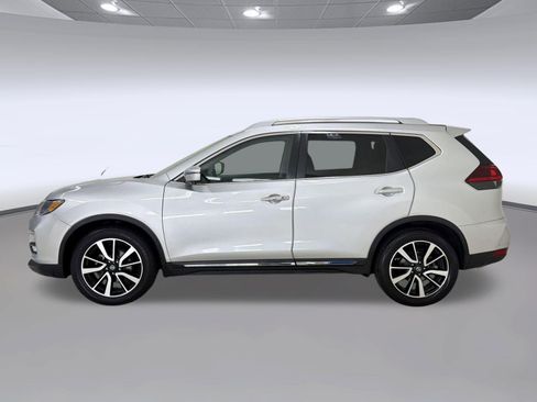 Used 2019 Nissan Rogue SL FWD image 2