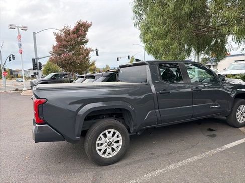 Certified 2024 Toyota Tacoma SR5 image 7