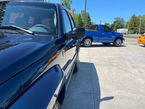 Used 2005 Jeep Liberty Limited AWD/4WD image 3