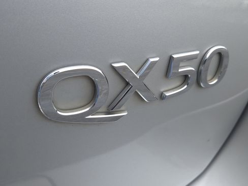 Used 2017 INFINITI QX50 2WD w/ Premium Plus Package image 59