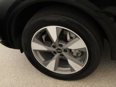 Used 2023 Audi Q5 2.0T Premium AWD/4WD image 32