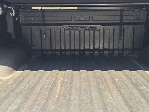 Used 2019 Chevrolet Colorado ZR2 w/ ZR2 Dusk Special Edition AWD/4WD image 35
