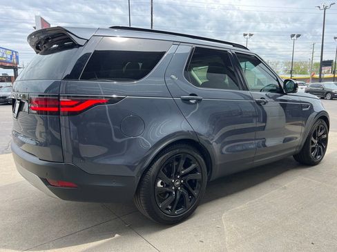 Used 2024 Land Rover Discovery S image 6