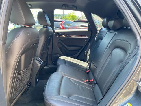 Used 2018 Audi Q3 2.0T Premium Plus w/ Premium Plus Package AWD/4WD image 21