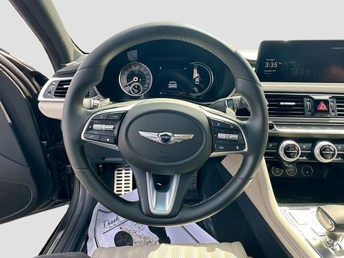 Used 2023 Genesis G70 2.0T w/ Sport Prestige Package RWD image 11