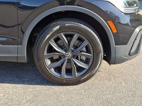 Used 2022 Volkswagen Tiguan SE FWD image 7
