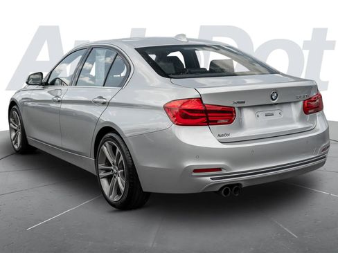 Used 2017 BMW 330i xDrive Sedan w/ Premium Package AWD/4WD image 2