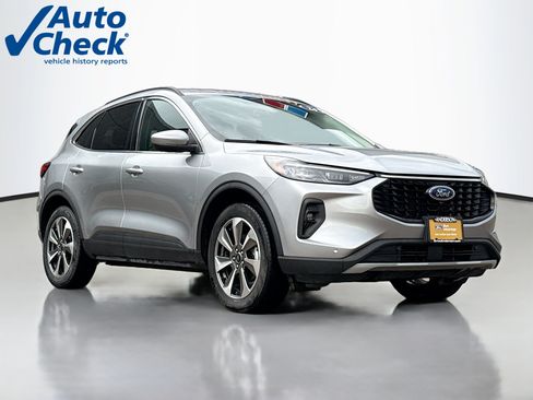 Used 2024 Ford Escape Platinum AWD/4WD image 1