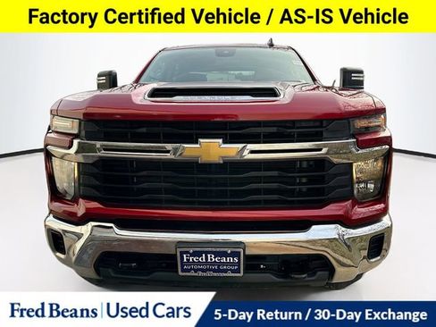 Used 2024 Chevrolet Silverado 3500 LT image 2