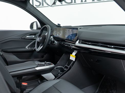 New 2026 BMW X1 xDrive28i w/ Technology Package image 21