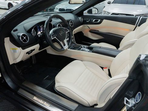 Used 2013 Mercedes-Benz SL 550 image 26