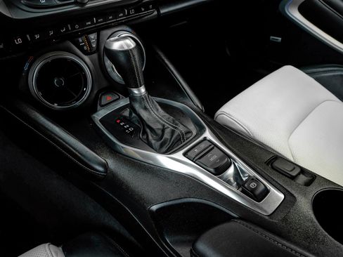 Used 2016 Chevrolet Camaro SS RWD image 30