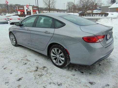 Used 2015 Chrysler 200 S w/ Comfort Group image 8