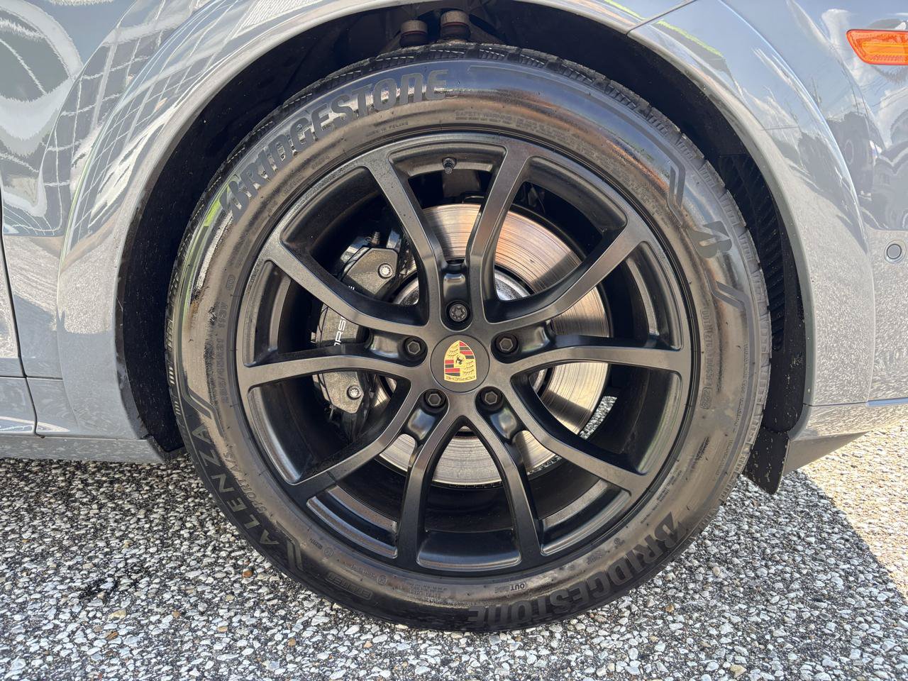 Used 2025 Porsche Cayenne GTS AWD/4WD image 35