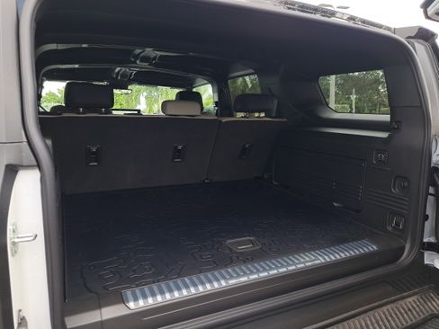 New 2026 GMC Hummer EV SUV image 9