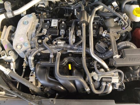 Used 2024 Nissan Sentra SV FWD image 30