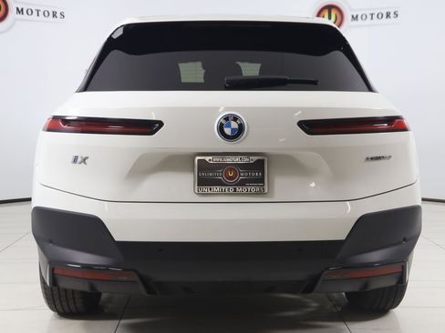 Used 2023 BMW iX xDrive50 AWD/4WD image 51