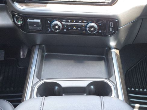 Used 2025 Chevrolet Silverado 2500 LT w/ All Star Edition AWD/4WD image 18