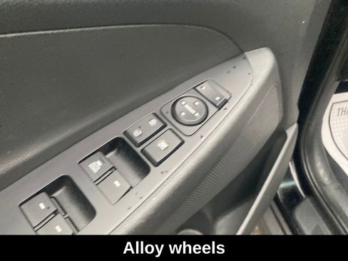 Used 2019 Hyundai Tucson SE image 14