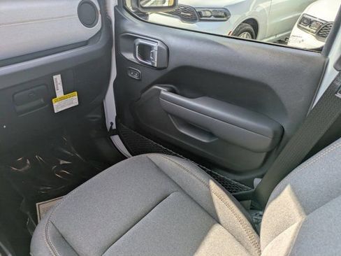 New 2026 Jeep Gladiator Willys image 15