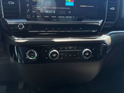 Used 2023 GMC Sierra 1500 SLE AWD/4WD image 29