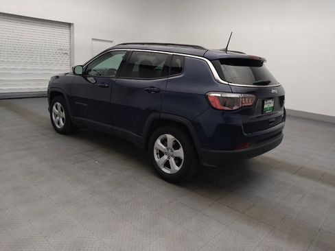 Used 2021 Jeep Compass Latitude FWD image 3