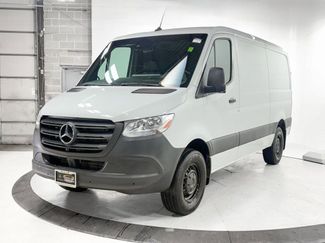 Used 2023 Mercedes-Benz Sprinter 1500 video 3