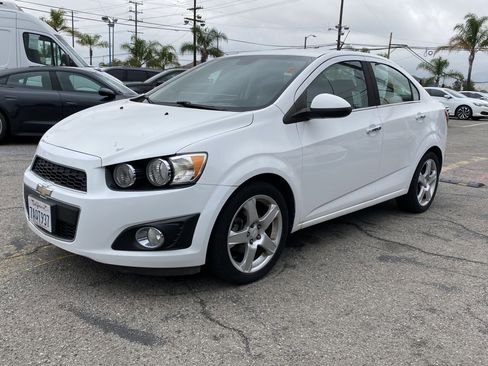 Used 2014 Chevrolet Sonic LTZ FWD image 2