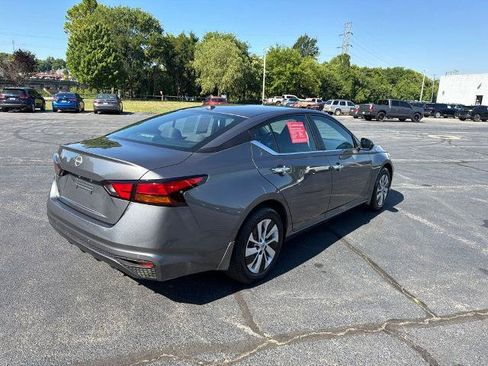 Certified 2025 Nissan Altima 2.5 S FWD image 8
