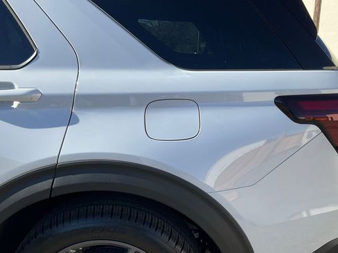 New 2026 Ford Explorer ST w/ Sun And Sound Package image 13