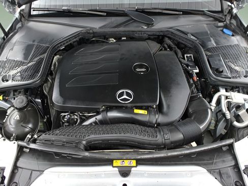 Used 2022 Mercedes-Benz C 300 Coupe image 34