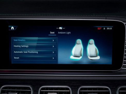 New 2026 Mercedes-Benz GLS 450 4MATIC image 18