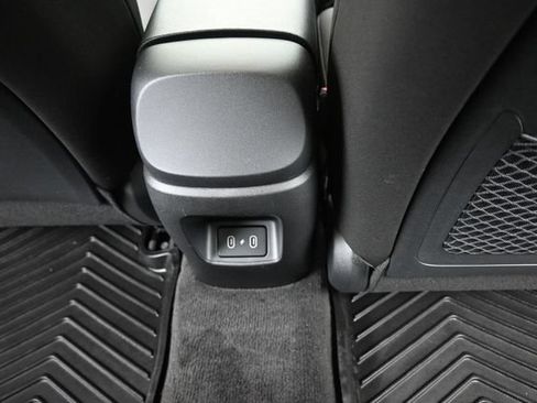 Used 2024 Hyundai Elantra SEL w/ Convenience Package FWD image 29
