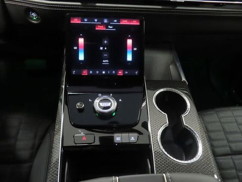 Certified 2026 Cadillac Escalade ESV V AWD/4WD image 28