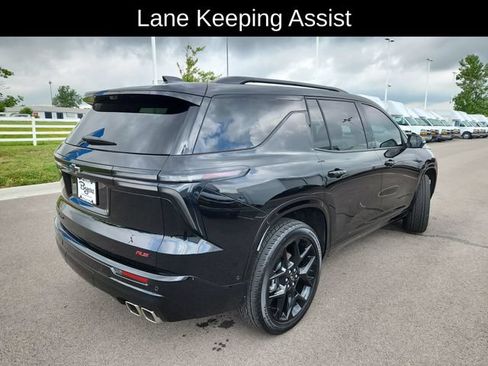 Used 2025 Chevrolet Traverse RS AWD/4WD image 9