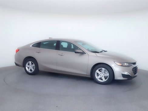 Used 2024 Chevrolet Malibu LT image 10