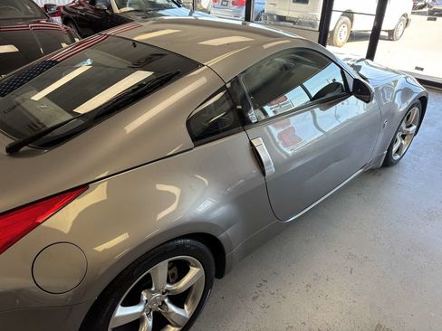 Used 2008 Nissan 350Z Enthusiast w/ Cargo Convenience Pkg RWD image 11