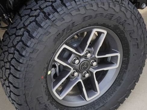 New 2026 Jeep Gladiator Mojave image 11