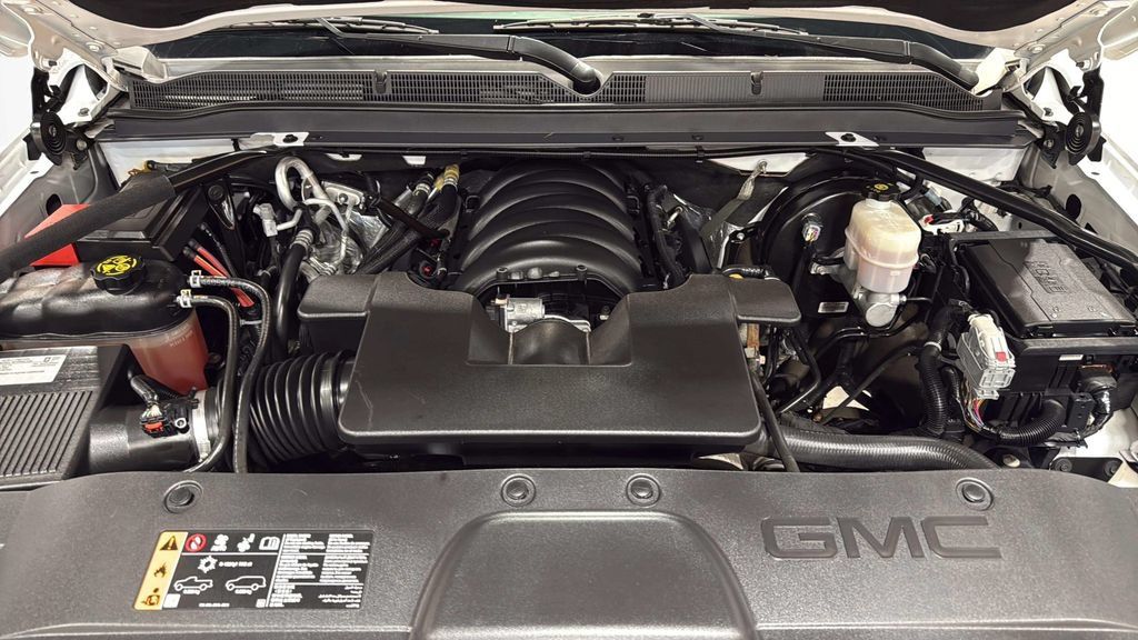 Used 2020 GMC Yukon SLE AWD/4WD image 38