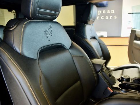 Used 2023 Ford Bronco Badlands image 30