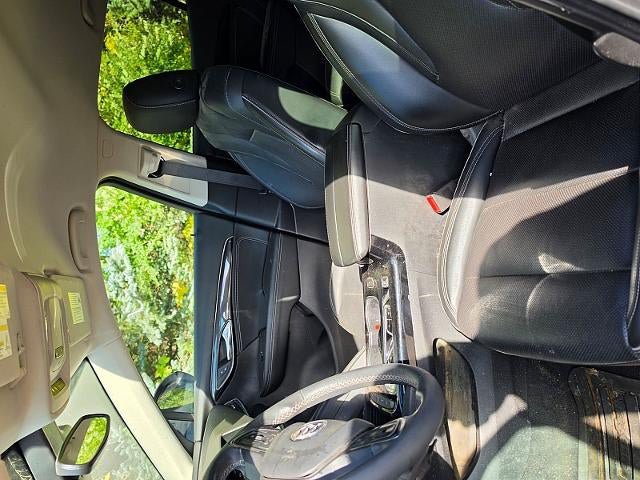 Used 2022 Buick Envision Essence w/ Safety Package AWD/4WD image 4