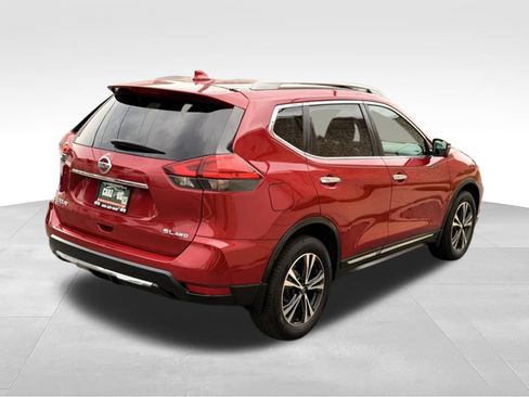Used 2017 Nissan Rogue SL w/ SL Premium Package AWD/4WD image 5