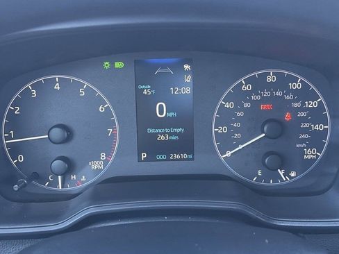 Used 2025 Toyota Corolla LE image 19