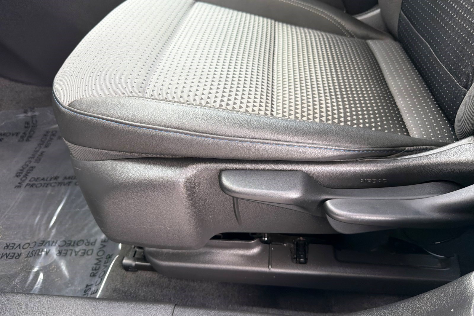 Used 2024 Chevrolet Trax LT FWD image 15