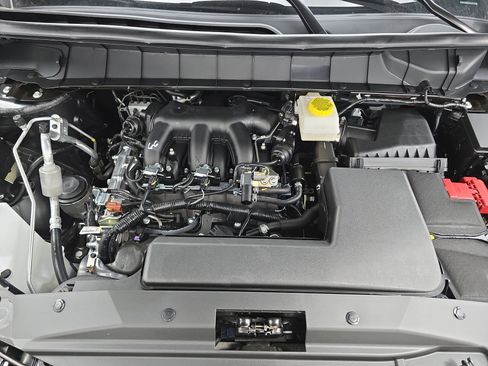 New 2025 Nissan Pathfinder SV image 31