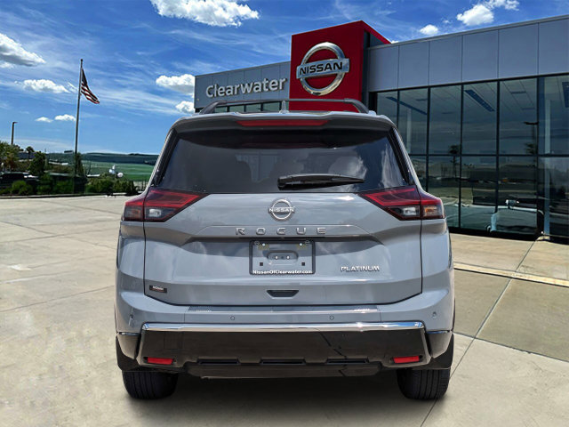 Certified 2025 Nissan Rogue Platinum FWD image 5