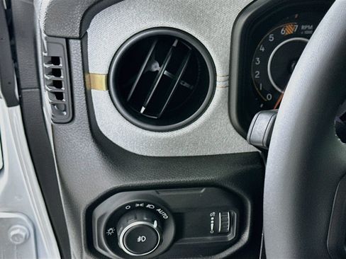 Used 2026 Jeep Wrangler Unlimited Sport AWD/4WD image 11