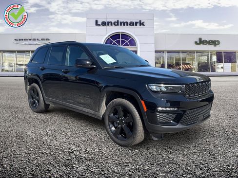Used 2025 Jeep Grand Cherokee Limited w/ Black Appearance Package AWD/4WD image 1