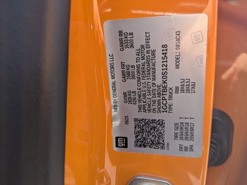 New 2025 Chevrolet Colorado W/T w/ WT Custom Package image 17