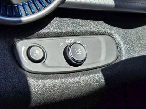 New 2026 Chevrolet Trax LS w/ LS Convenience Package image 15